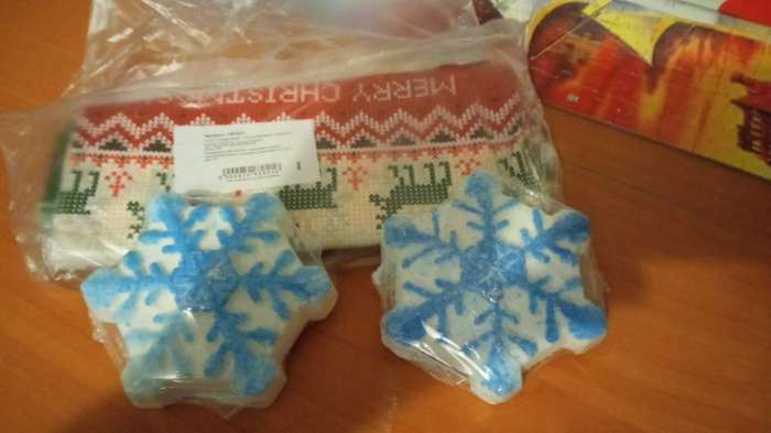 Фотография покупателя товара Бомбочка для ванн «Снежинка», синяя, с маслом мандарина, 100 г
