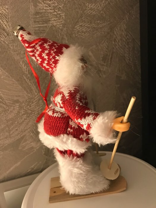 Фотография покупателя товара Дед Мороз "На лыжах" в вязаном костюме, 17 см