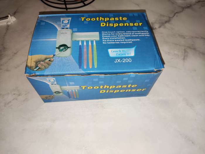 Фотография покупателя товара Держатель для зубных щёток и выдавливатель для зубной пасты, 15,4×6×6 см (для пасты), 11,5×5,5×3,5 см (для щёток), цвет МИКС - Фото 3
