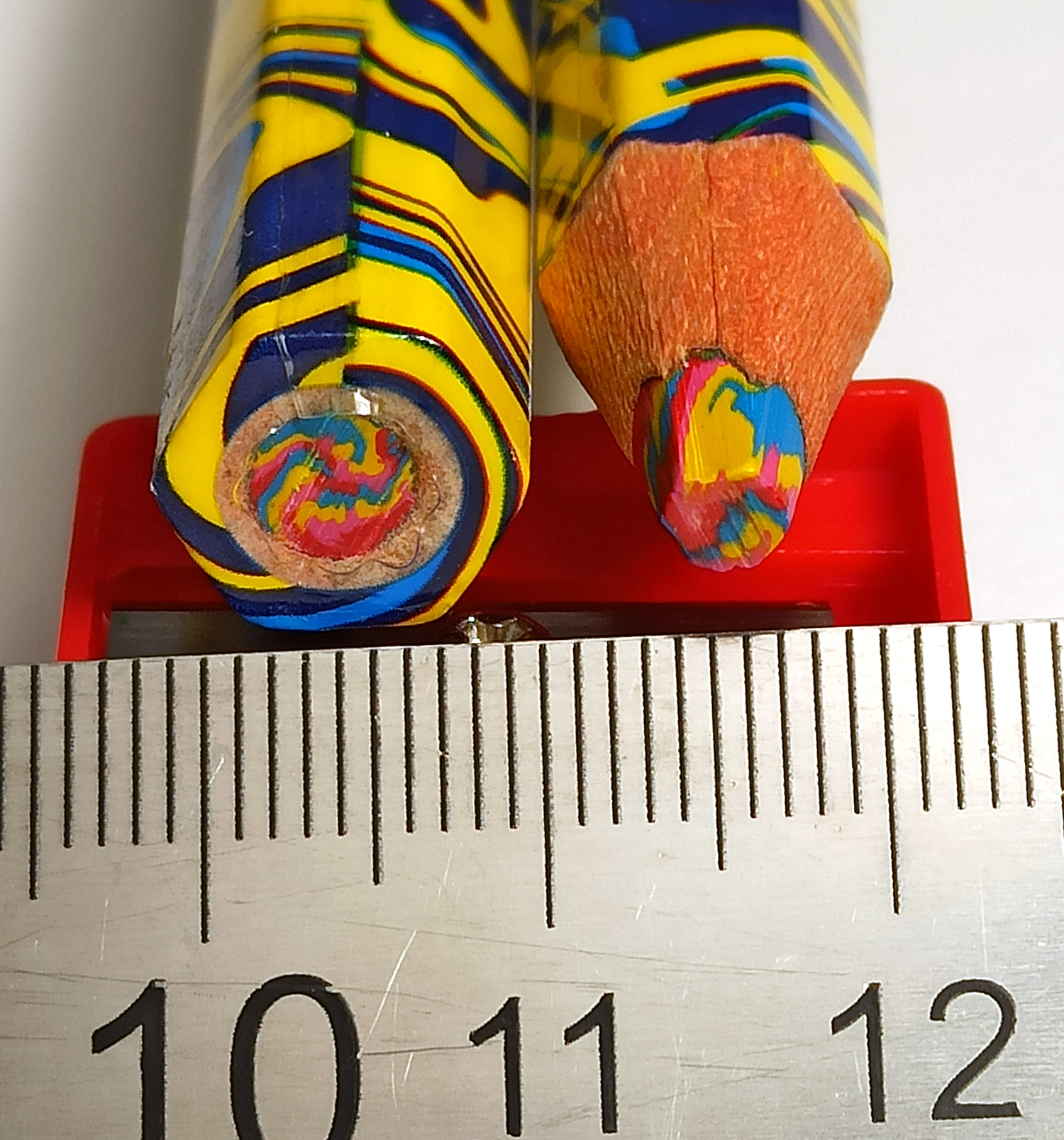 Фотография покупателя товара Карандаши "Многоцветные" набор, 4 штуки, корпус утолщённый, в блистере, с точилкой