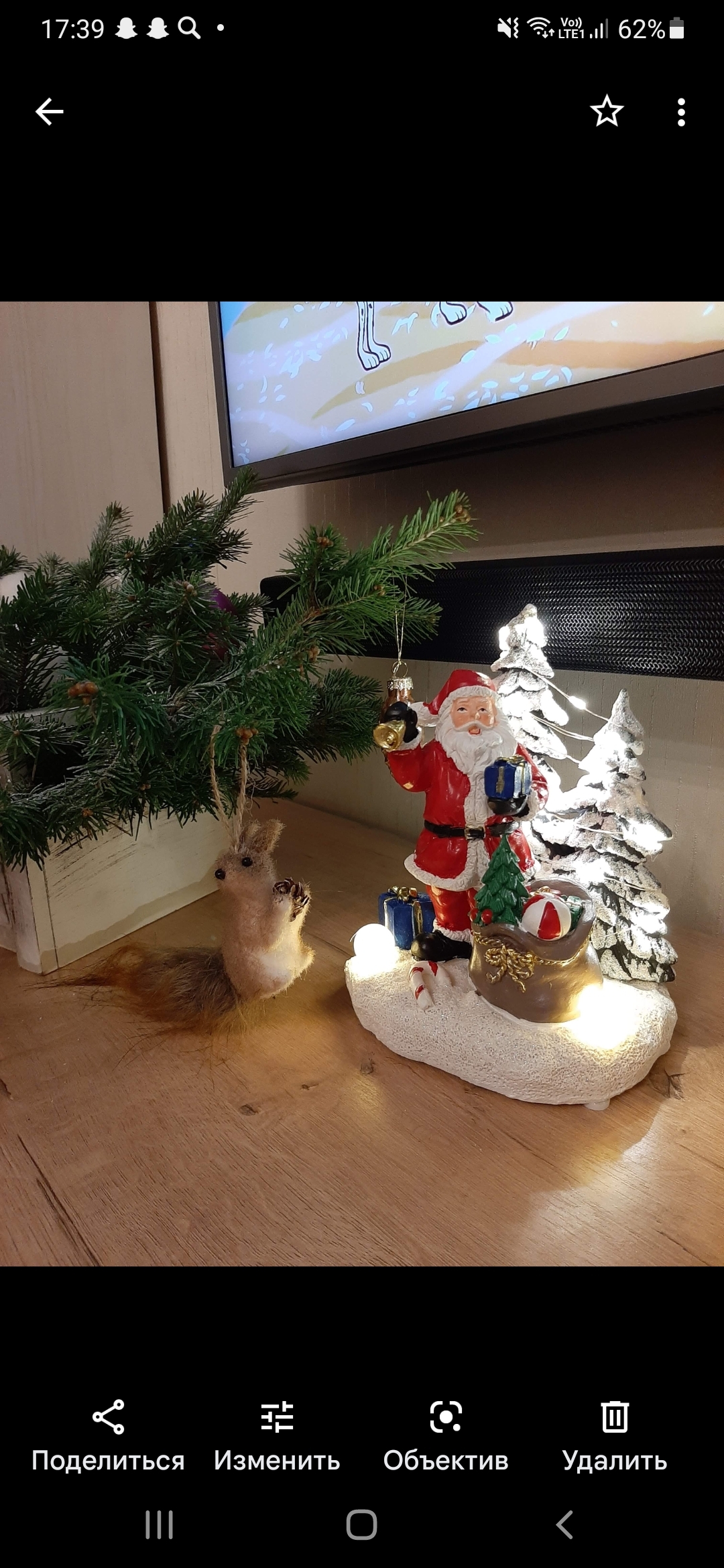 Фотография покупателя товара Светодиодная фигура «Дед Мороз» 12.5 × 19 × 9 см, керамика, батарейки АААх3 (не в комплекте), свечение тёплое белое