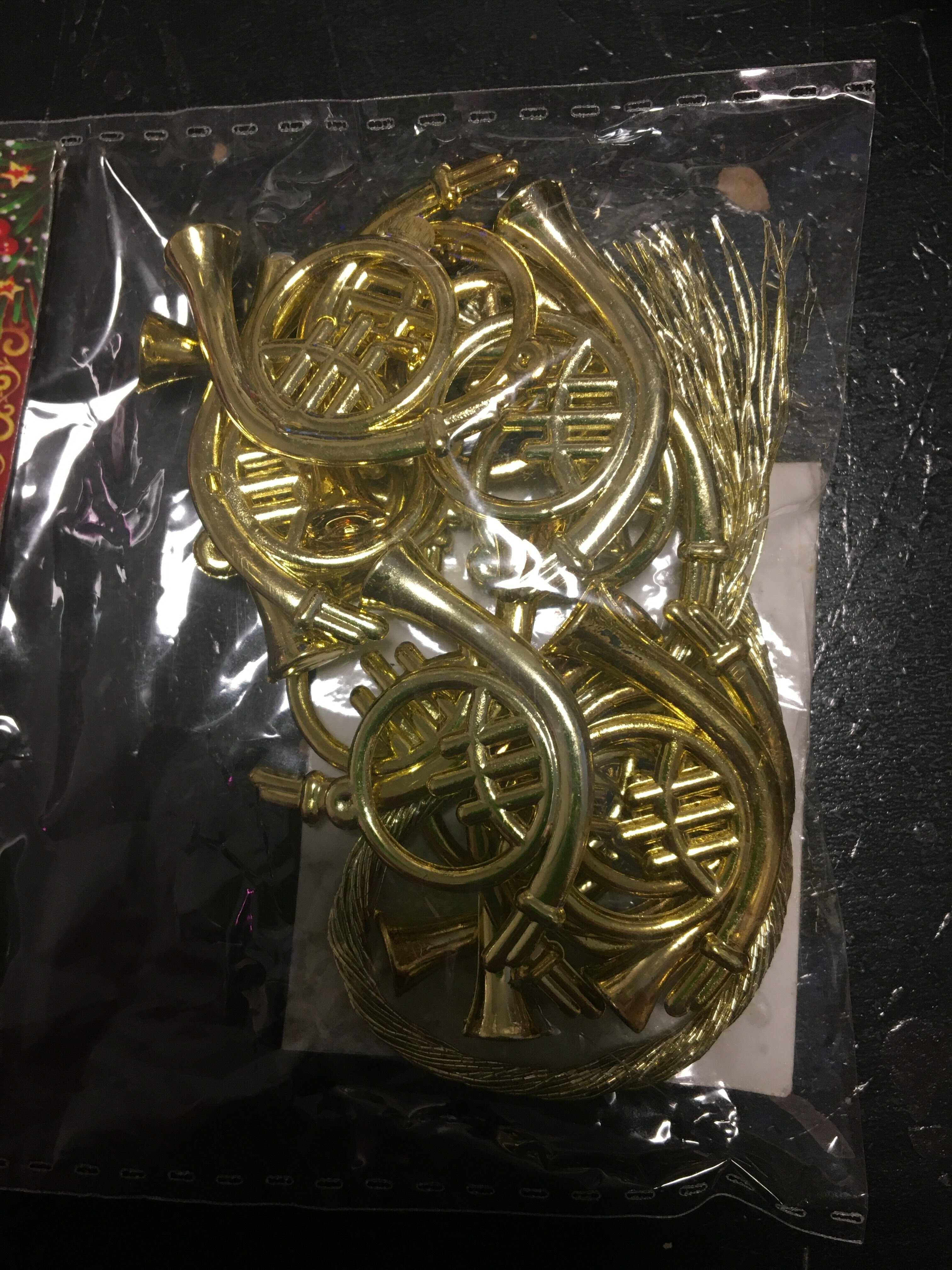 Фотография покупателя товара Украшение ёлочное "Труба музыкальная " (набор 14/15 шт) 1,5х3 см золото