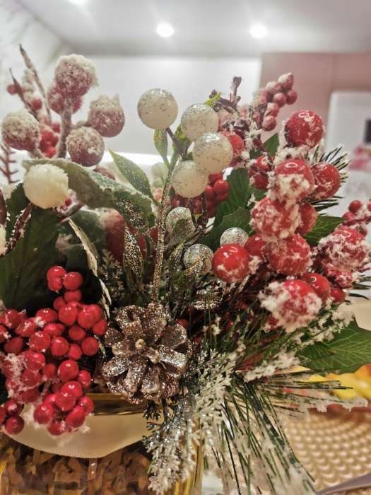 Фотография покупателя товара Декор "Зимние грезы" ягодки хвоя и шишка, 16 см - Фото 6