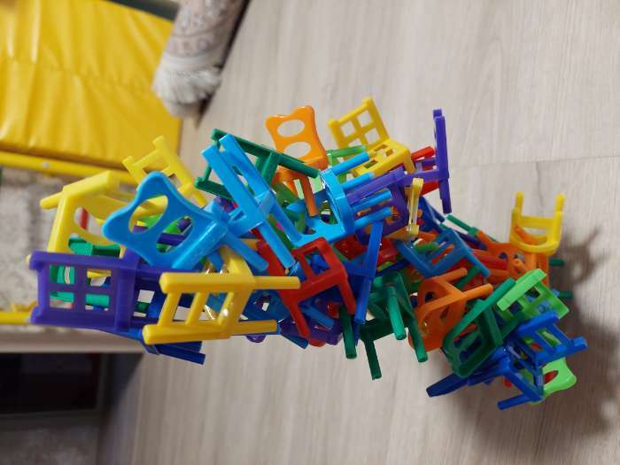 Фотография покупателя товара Настольная игра «На 4 ногах», 18 стульев, 8 цветов - Фото 21