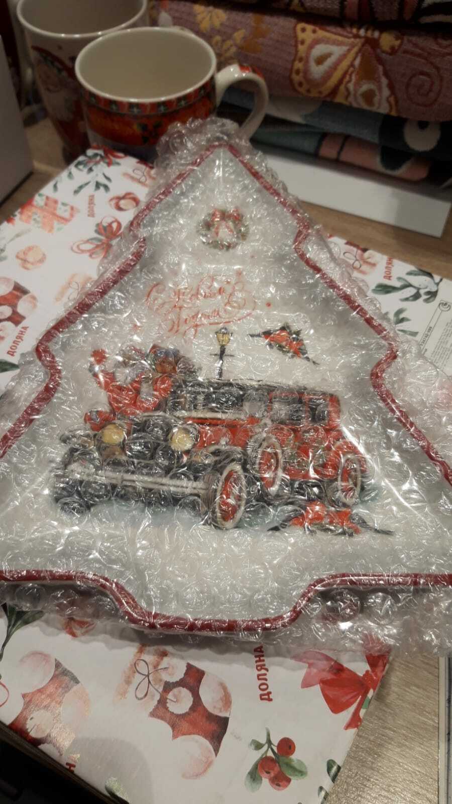 Фотография покупателя товара Блюдо сервировочное Доляна «Рождественский снеговик», 23×20×2,2 см, цвет белый - Фото 11