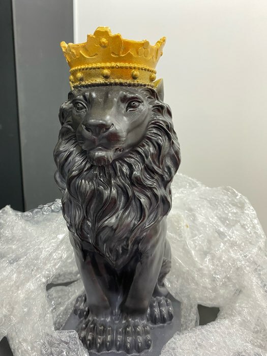 Фотография покупателя товара Копилка "Лев с короной" черный, с золотом, 35см - Фото 8