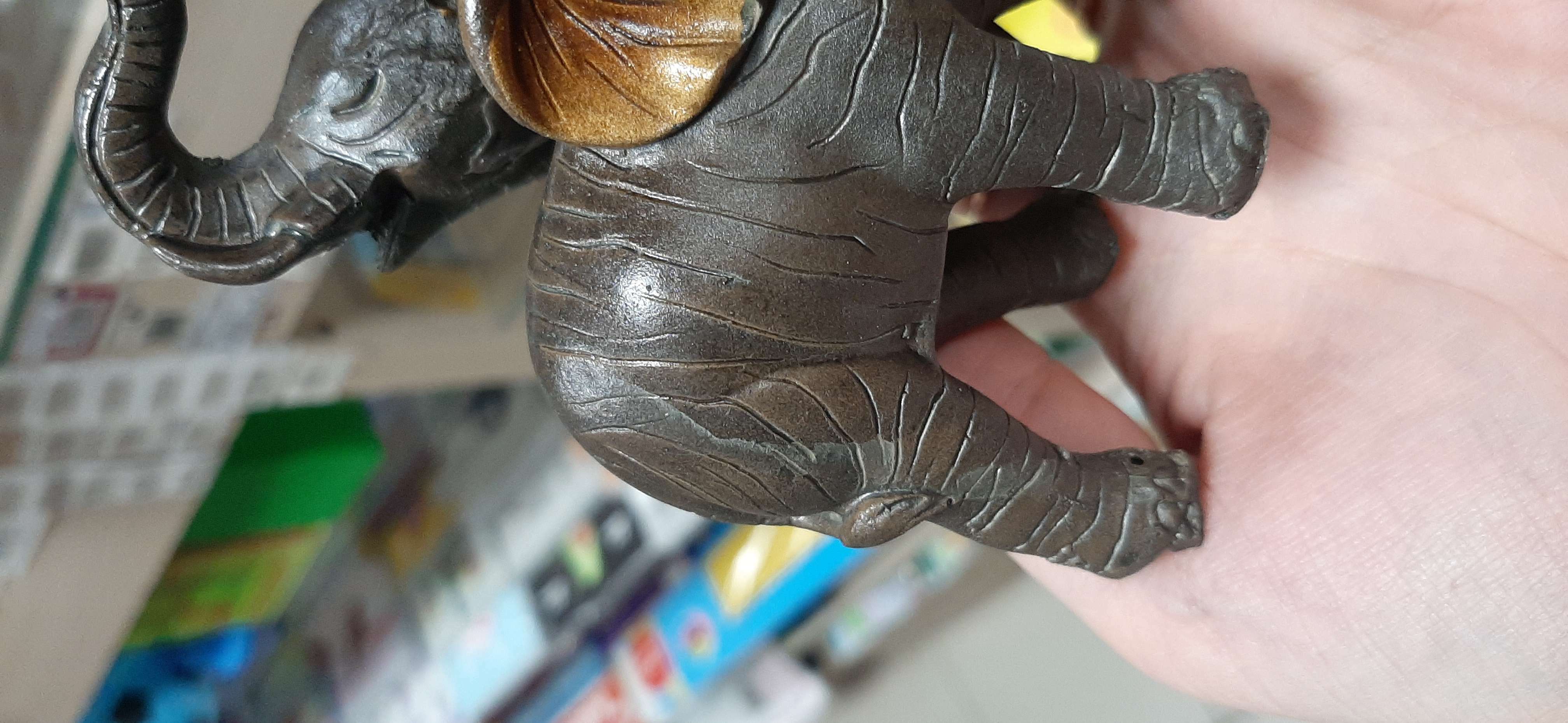 Фотография покупателя товара Сувенир полистоун "Два слона африканских коричневых" золотые ушки 11х12х5,5 см - Фото 1