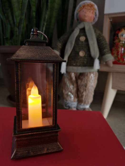 Фотография покупателя товара Светодиодная фигура «Белый фонарь со свечкой» 5.5 × 13 × 5.5 см, пластик, батарейки AG13х3, свечение тёплое белое - Фото 2