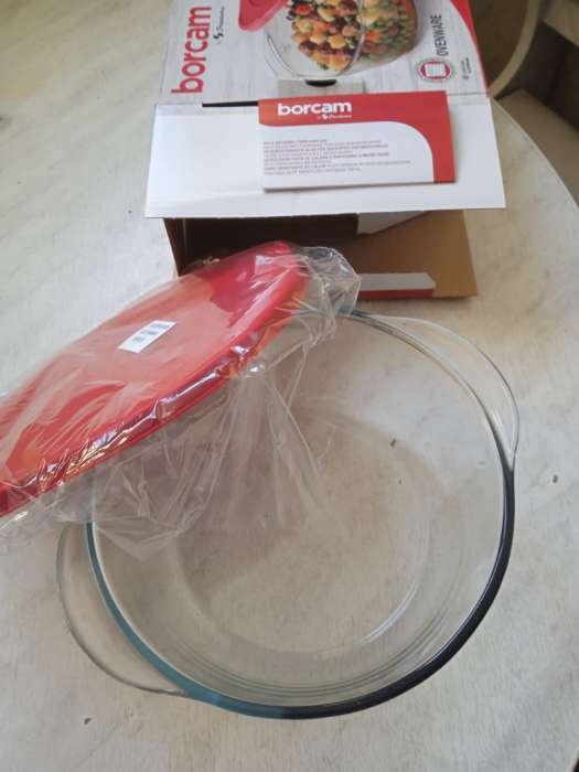 Фотография покупателя товара Форма из жаропрочного стекла для запекания Borcam, 840 мл, с красной пластиковой крышкой - Фото 5