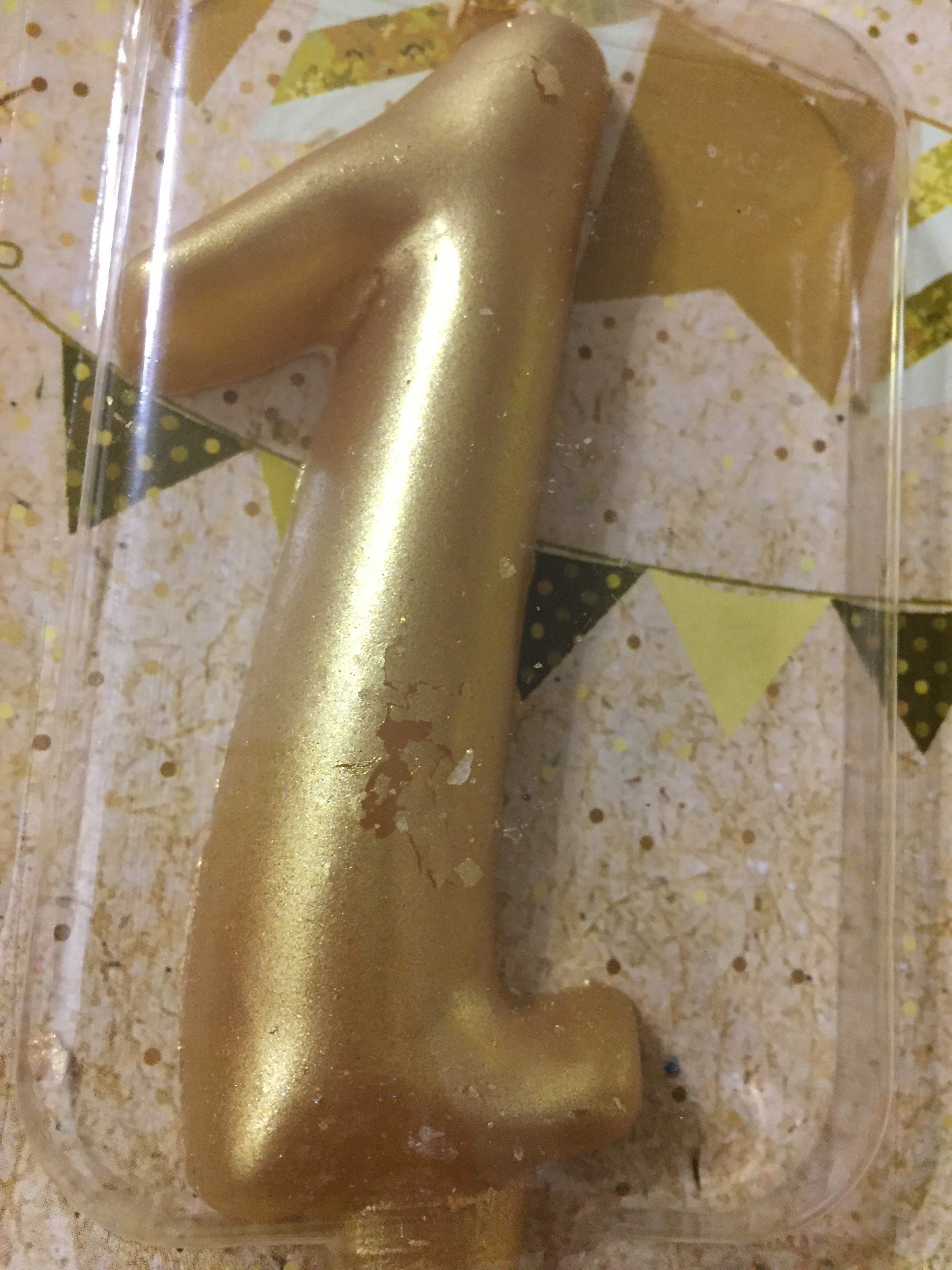Фотография покупателя товара Набор Свеча для торта цифра 1 Гигант, золотая, с фонтаном, 9,5 см