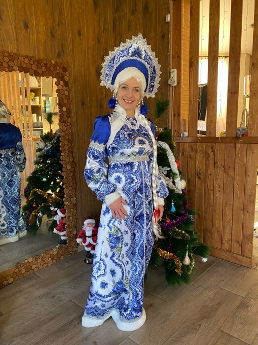 Фотография покупателя товара Карнавальный костюм «Снегурочка Василиса», платье, кокошник, р. 46, рост 170 см
