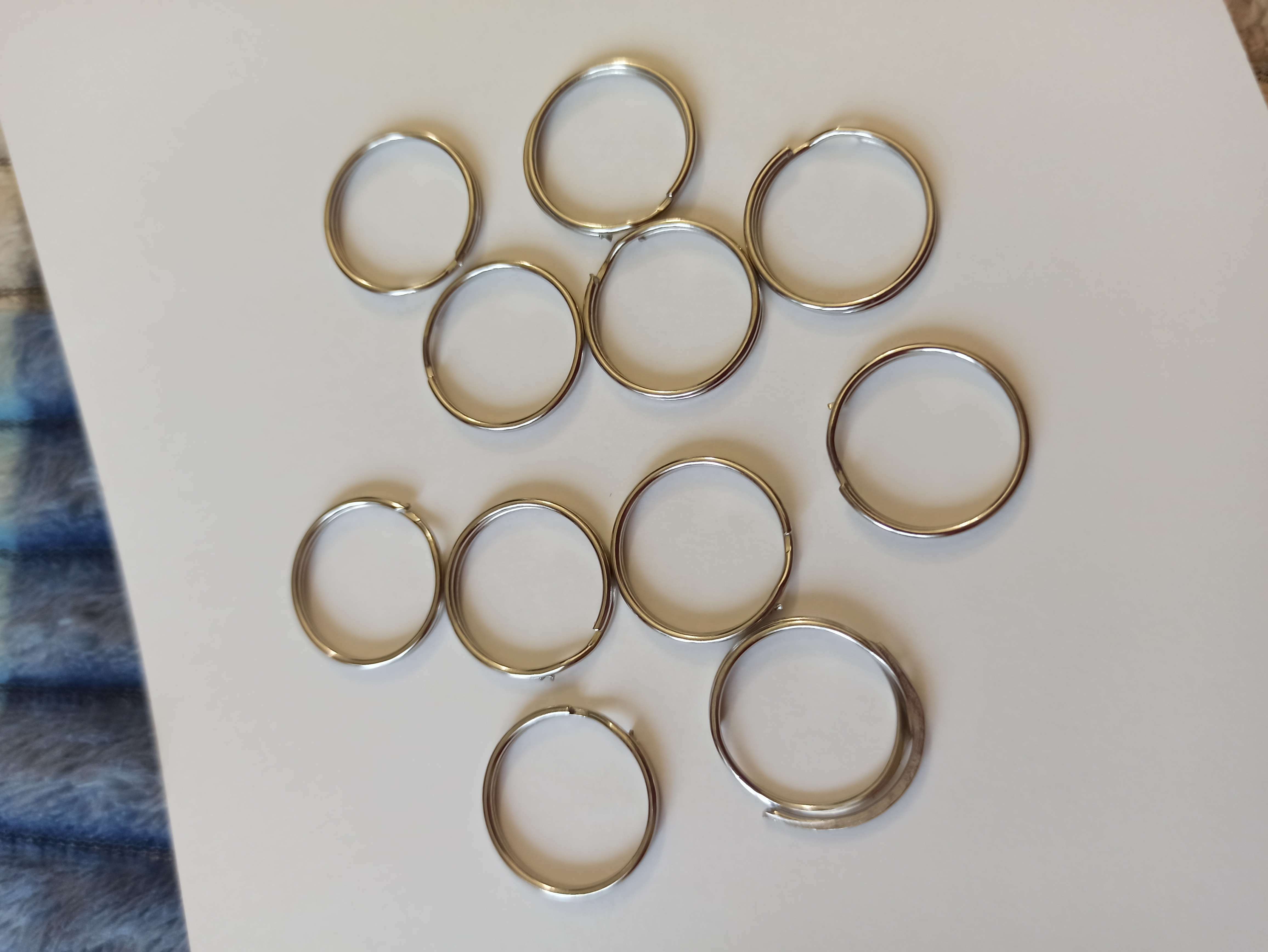 Фотография покупателя товара Основа для брелока кольцо металл серебро 2х2 см - Фото 1