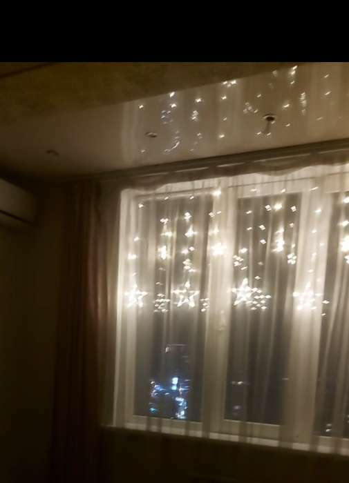 Фотография покупателя товара Гирлянда «Бахрома» 2.4 × 0.9 м с насадками «Звёзды», IP20, прозрачная нить, 138 LED, свечение тёплое белое, 8 режимов, 220 В