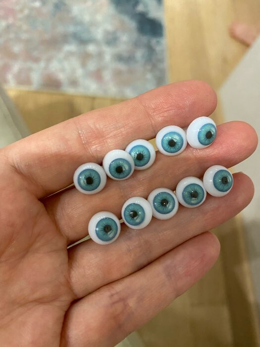 Фотография покупателя товара Глаза винтовые с заглушками, набор 10 шт, размер 1 шт: 1 см