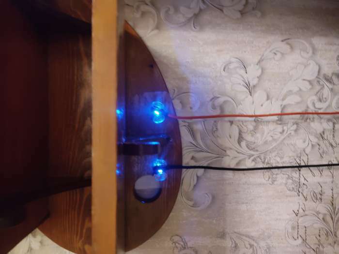 Фотография покупателя товара Держатель с клейкой поверхностью ТУНДРА, 60х60 мм, для вилки, прозрачный