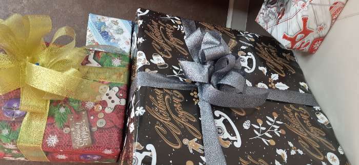 Фотография покупателя товара Бумага упаковочная глянцевая, двусторонняя "С Новым Годом", 50 х 70 см