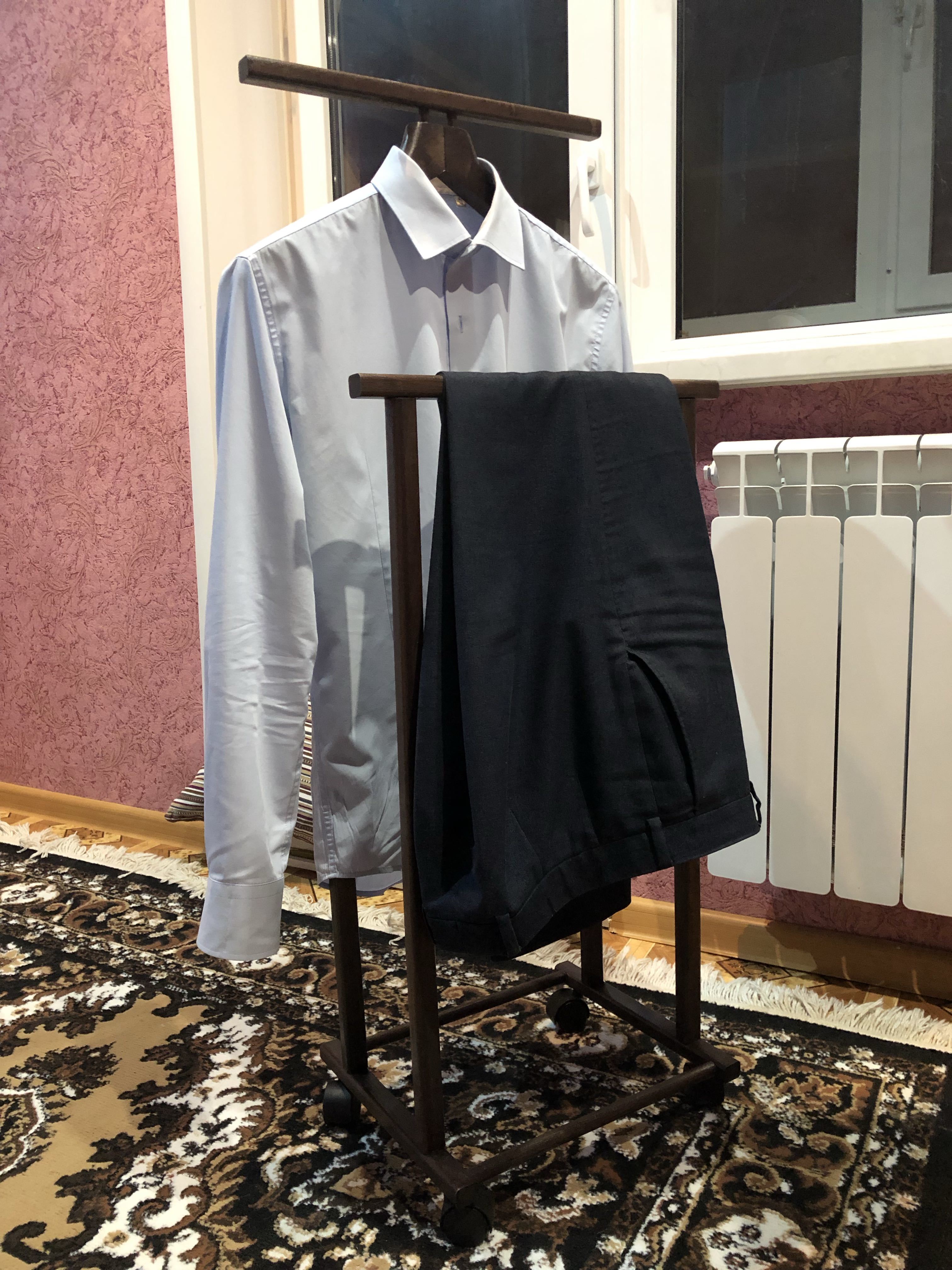Фотография покупателя товара Вешалка костюмная на колёсиках Tet-a-Tet, 47×30×100 см, цвет тёмный бук