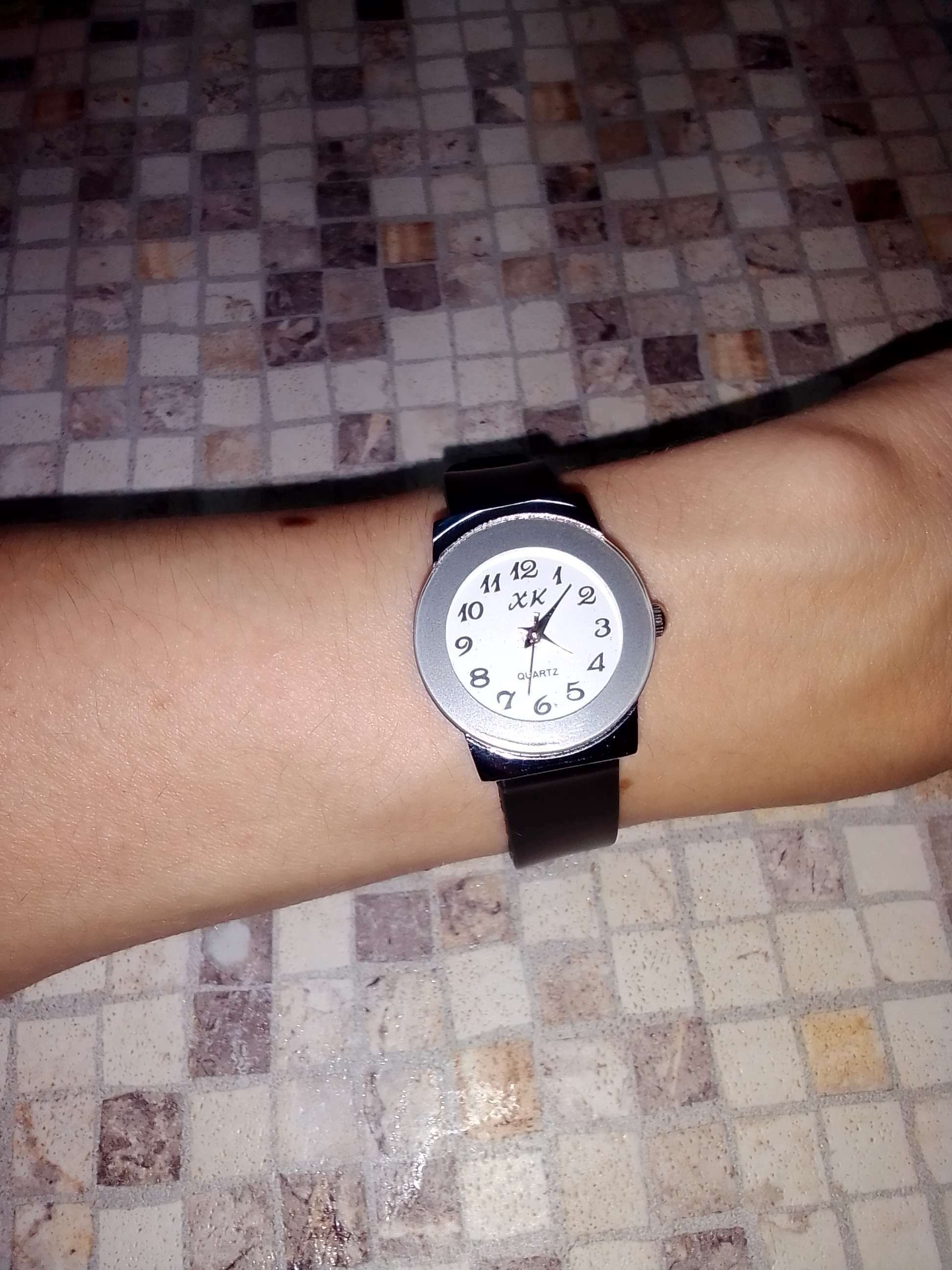 Фотография покупателя товара Часы наручные женские "Ореана", d-2.5 см, ремешок силикон - Фото 1