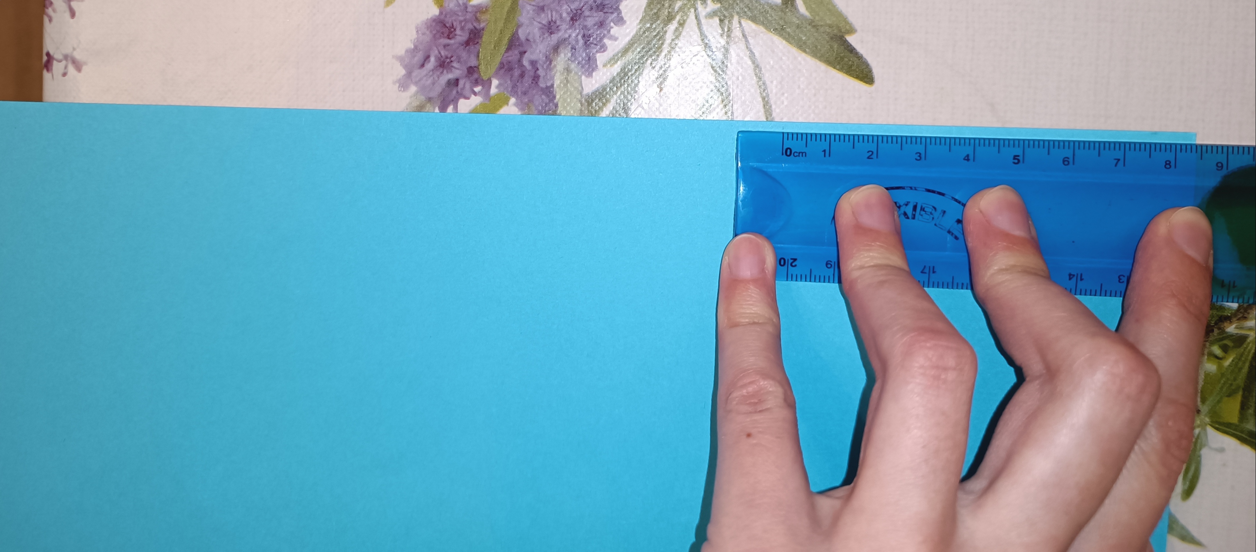 Фотография покупателя товара Картон цветной двусторонний А4, тонированный в массе, 10 листов, 180 г/м2, синий - Фото 2