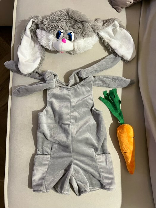Фотография покупателя товара Детский карнавальный костюм "Заюша", шапка, комбинезон, мягконабивная морковка, 1-2 года, рост 92 см