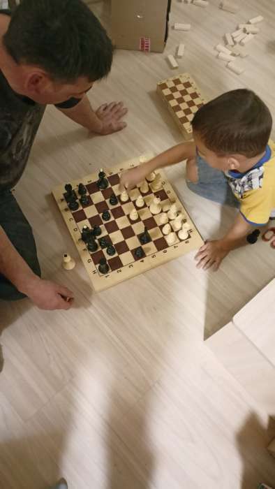 Фотография покупателя товара Шахматы гроссмейстерские, турнирные 43 х 43 см "Айвенго", король h-10.4 см, пешка-5.1 см - Фото 2