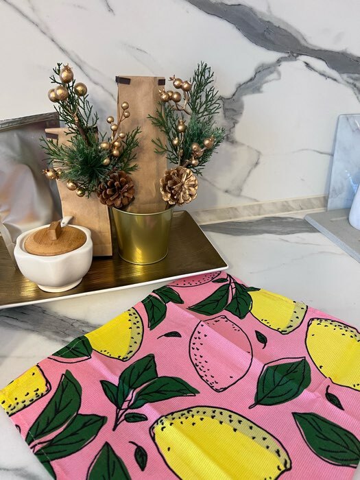 Фотография покупателя товара Полотенце кухонное «Доляна» Lemon, 35×60 см, хлопок 100%, 160 г/м² - Фото 2