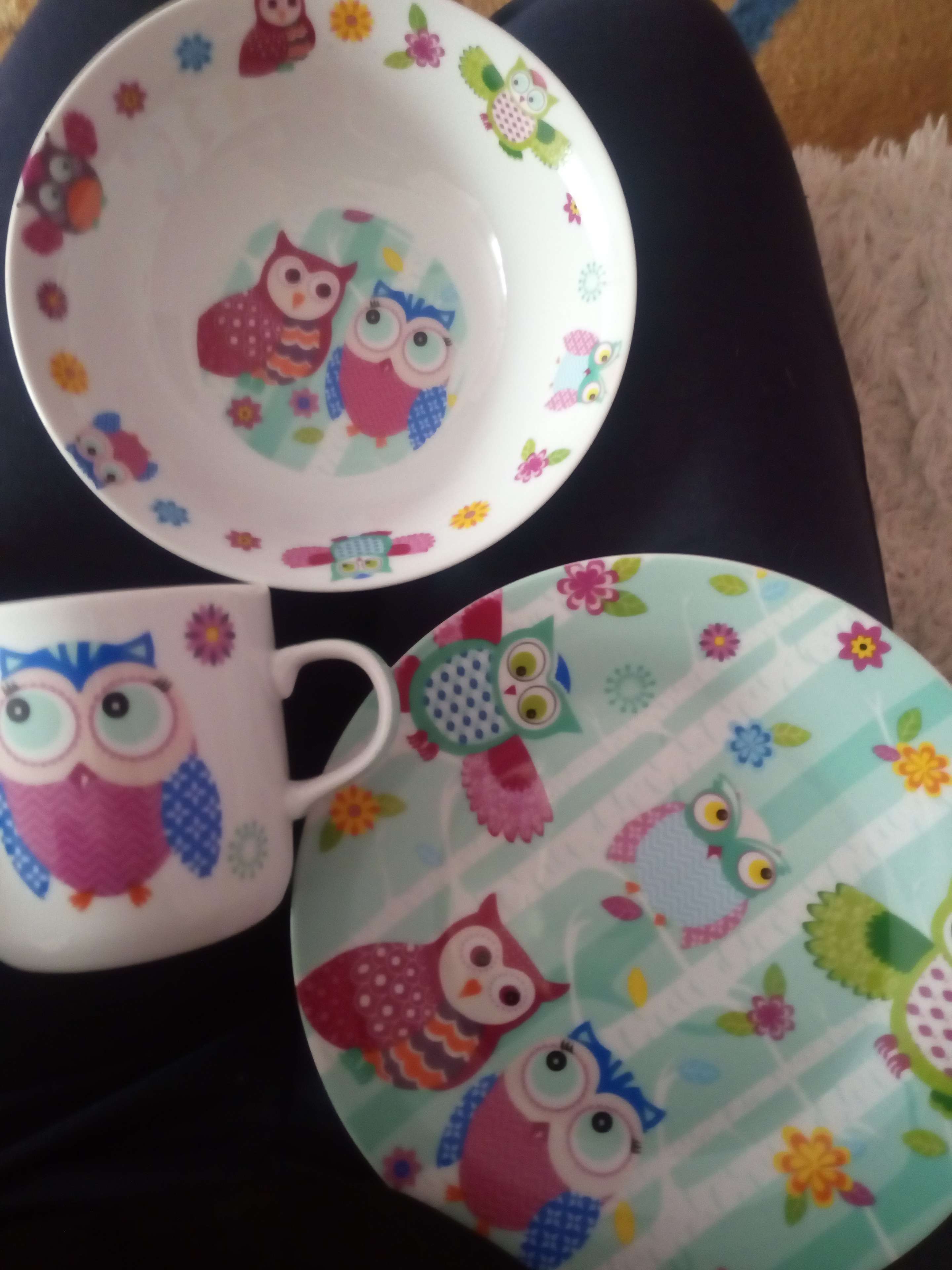 Фотография покупателя товара Набор детской посуды из керамики Доляна «Совушки», 3 предмета: кружка 230 мл, миска 400 мл, тарелка d=18 см, цвет белый