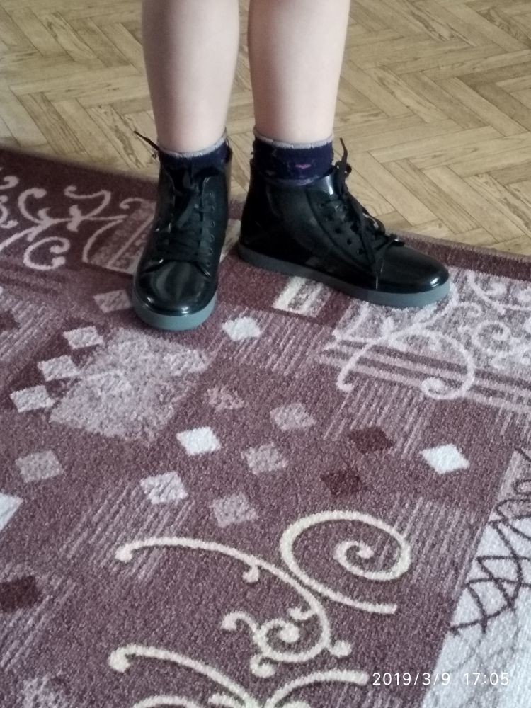 Фотография покупателя товара Полуботинки женские с утеплением на шнуровке, цвет чёрный, размер 38