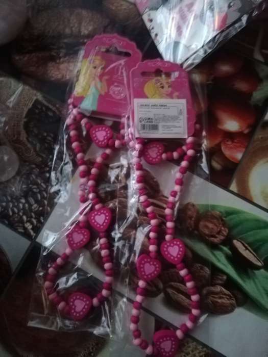 Фотография покупателя товара Набор детский «Выбражулька» 2 предмета: колье, браслет, сердечки полоска, цвет бело-розовый - Фото 1