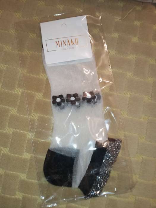 Фотография покупателя товара Носки женские стеклянные MINAKU «Цветы», цвет чёрный, р-р 36-37 (23 см) - Фото 2