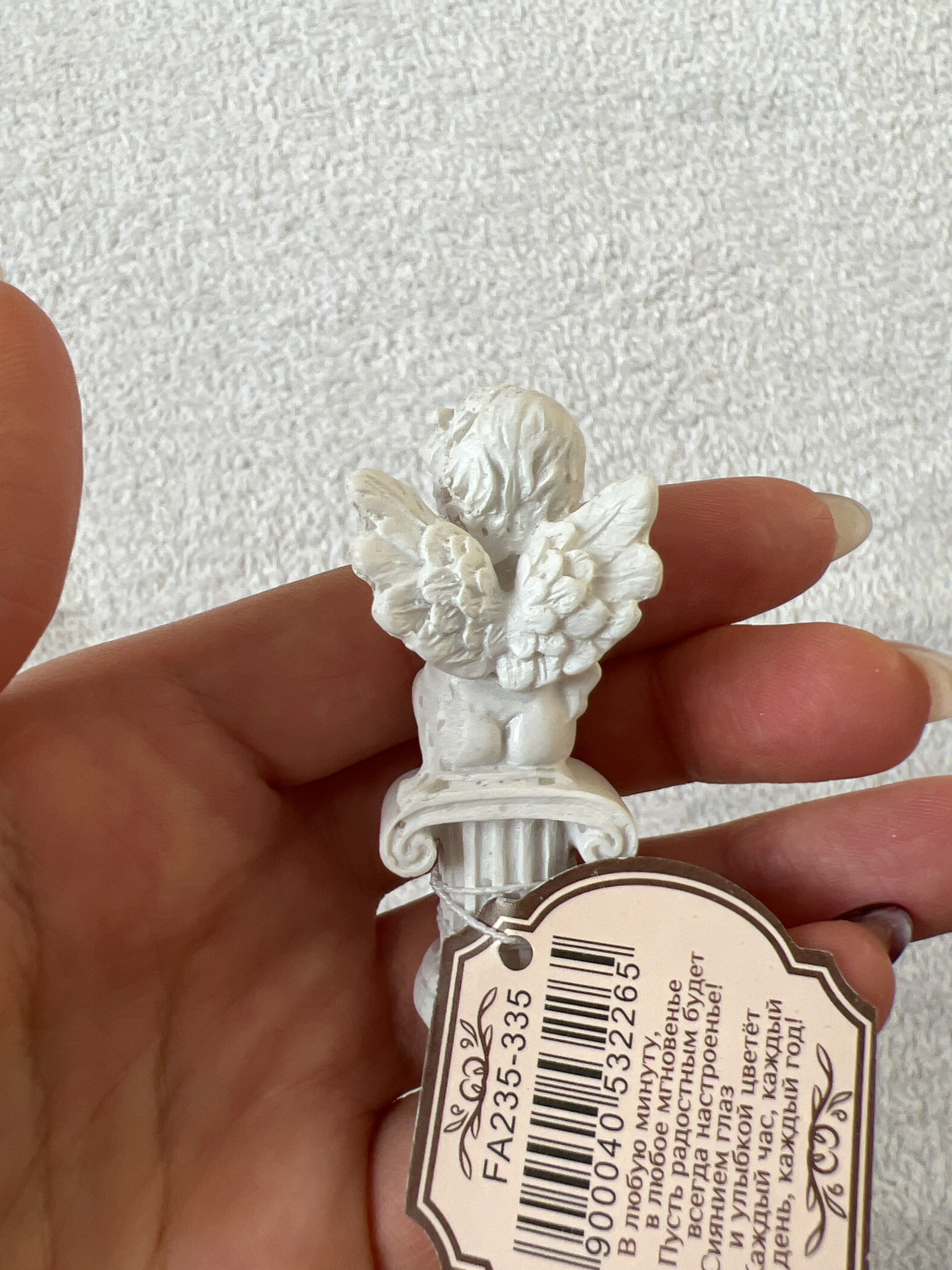 Фотография покупателя товара Сувенир полистоун "Белоснежный ангелочек на колонне" 5,5х2,4х2,6 см - Фото 4
