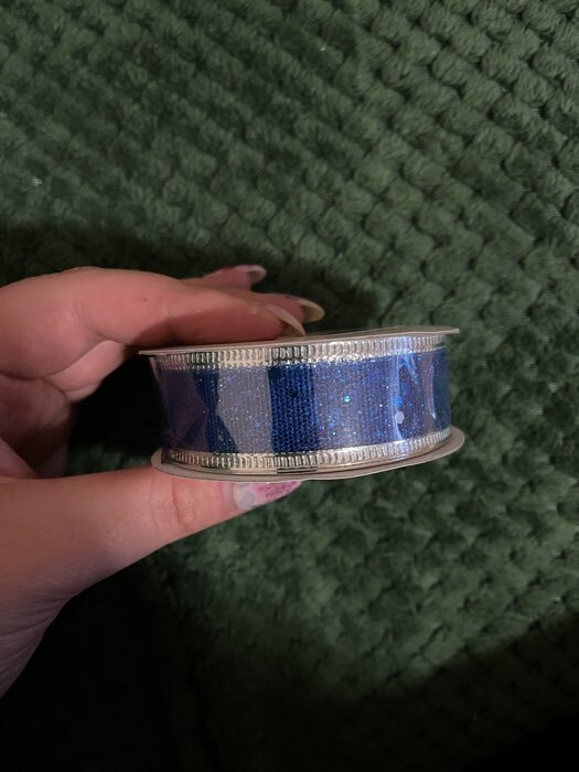 Фотография покупателя товара Лента капроновая с металлической нитью «Блёстки», 25 мм × 2,7 ± 0,5 м, цвет серебряный - Фото 1