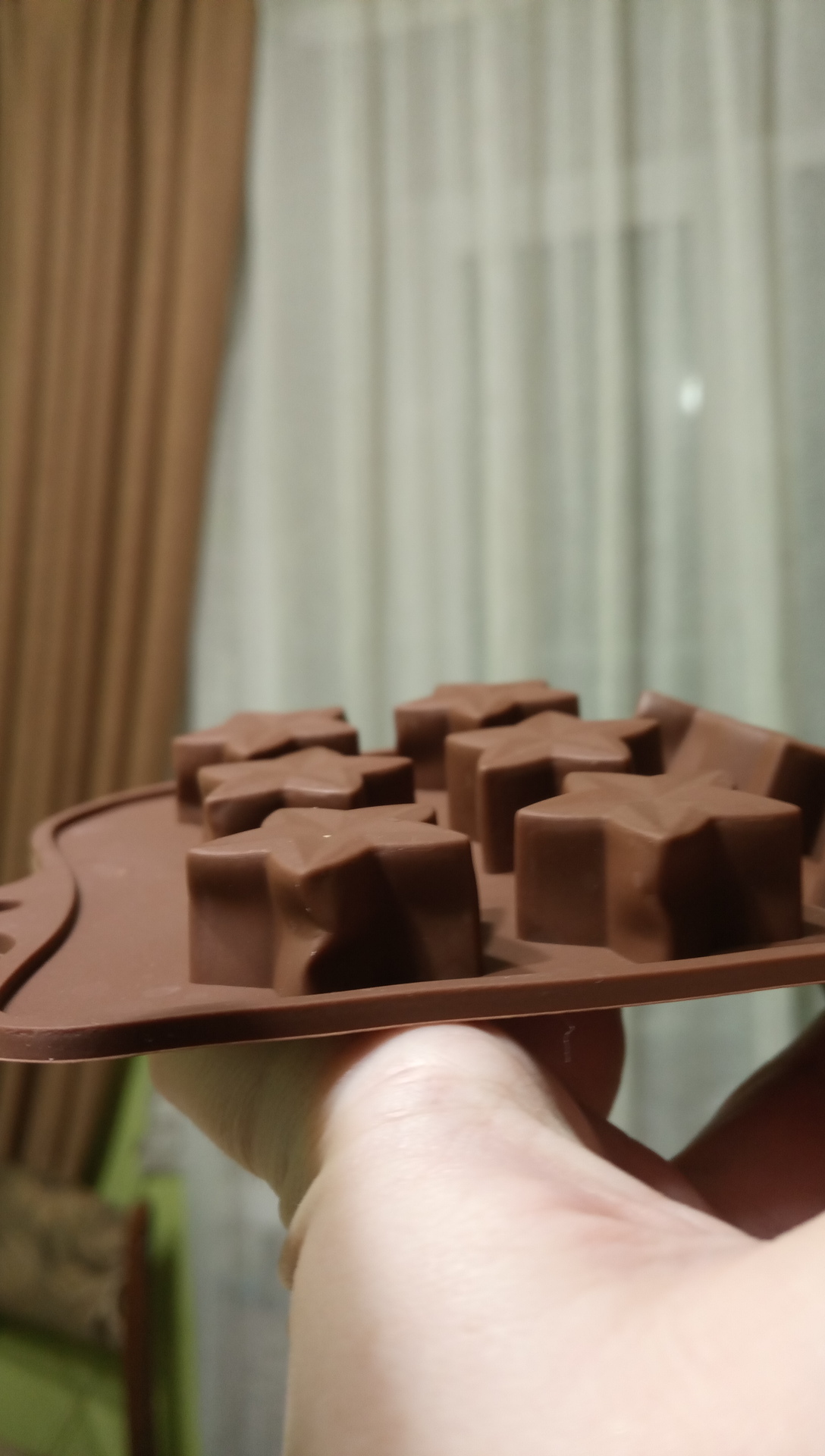 Фотография покупателя товара Форма для шоколада Доляна «Звездочёт», силикон, 20,5×10,5×1,5 см, 15 ячеек, цвет коричневый - Фото 4