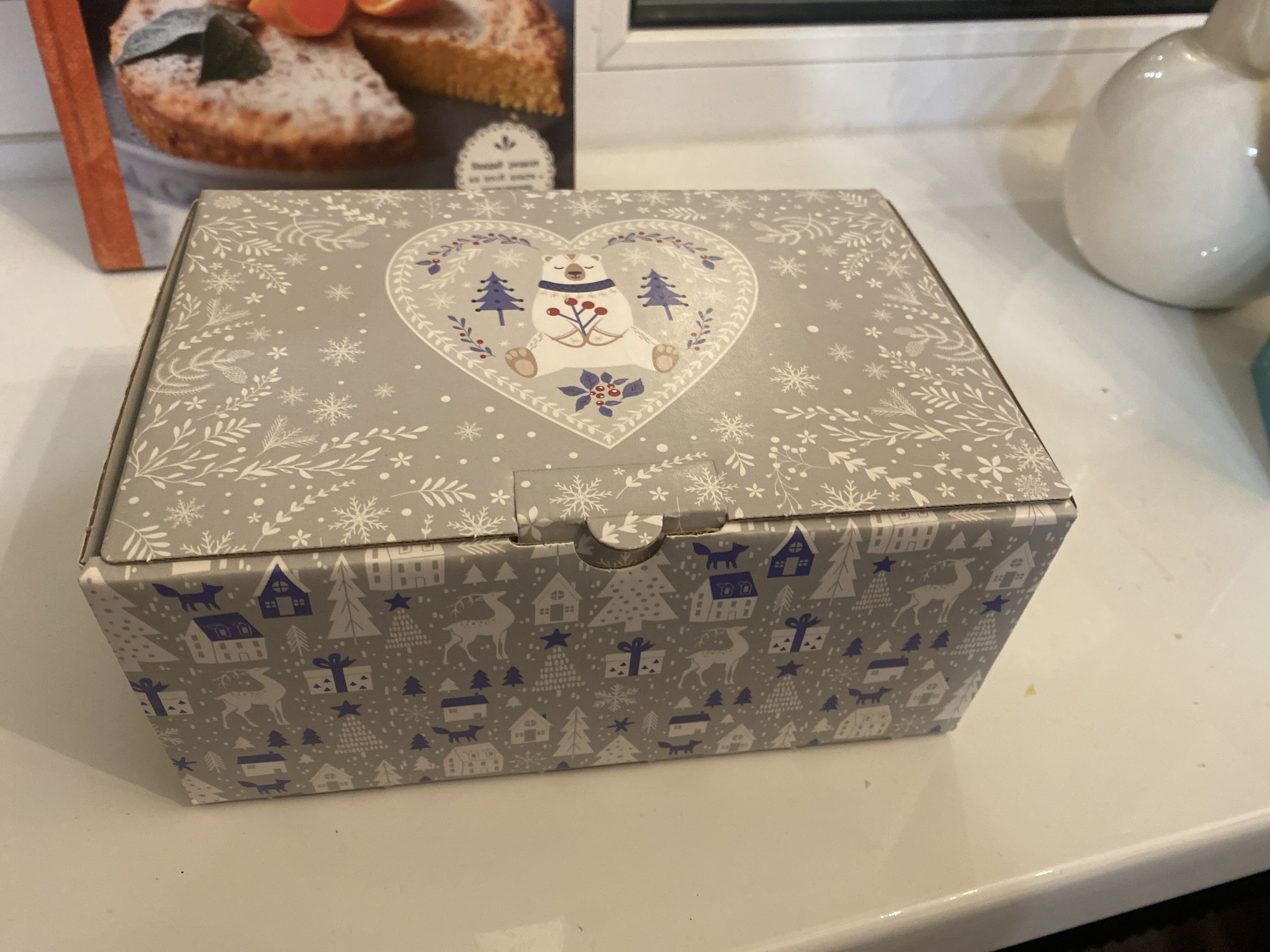 Фотография покупателя товара Складная коробка «Новогодняя», 22 × 15 × 10 см - Фото 5