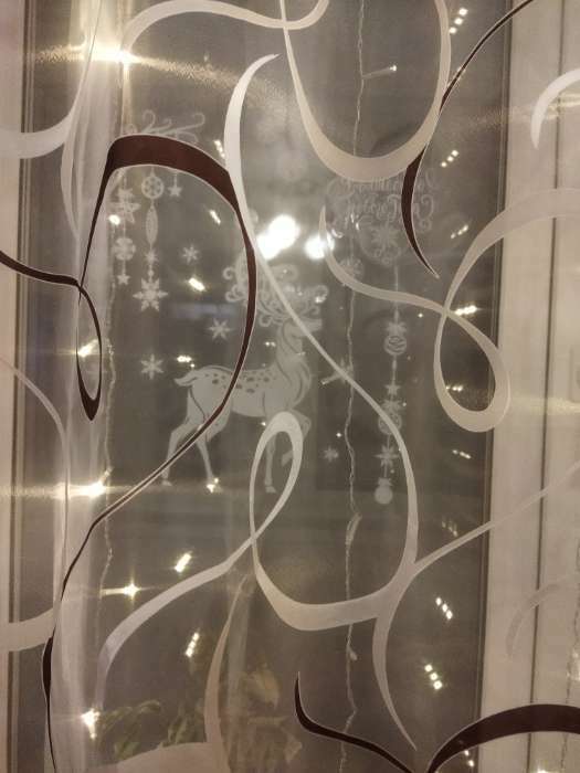 Фотография покупателя товара Наклейки для окон «Cнежинки», многоразовая, 33 х 50 см, Новый год - Фото 16