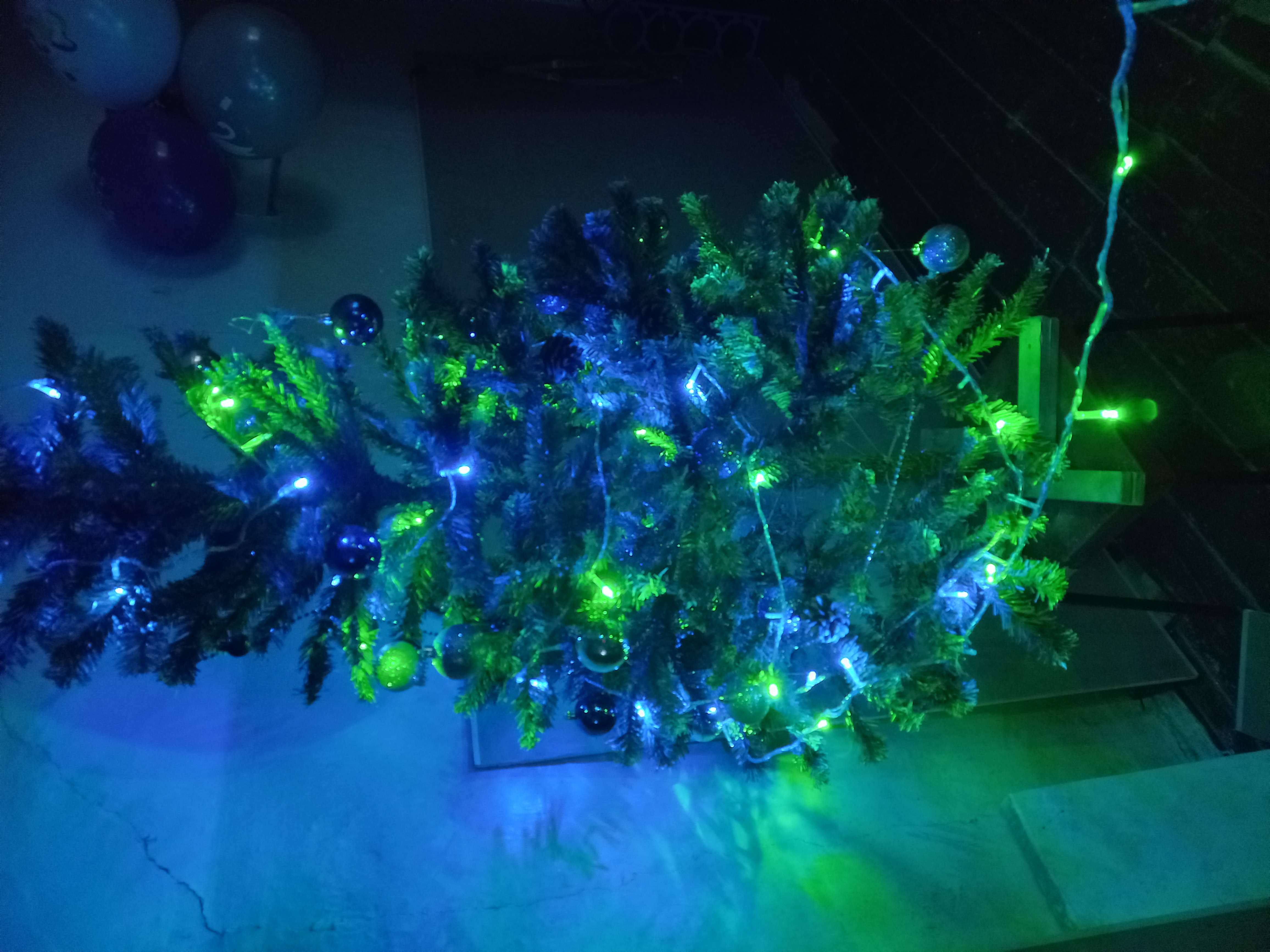 Фотография покупателя товара Гирлянда «Нить» 10 м, IP20, тёмная нить, 100 LED, свечение мульти, 8 режимов, 220 В - Фото 46