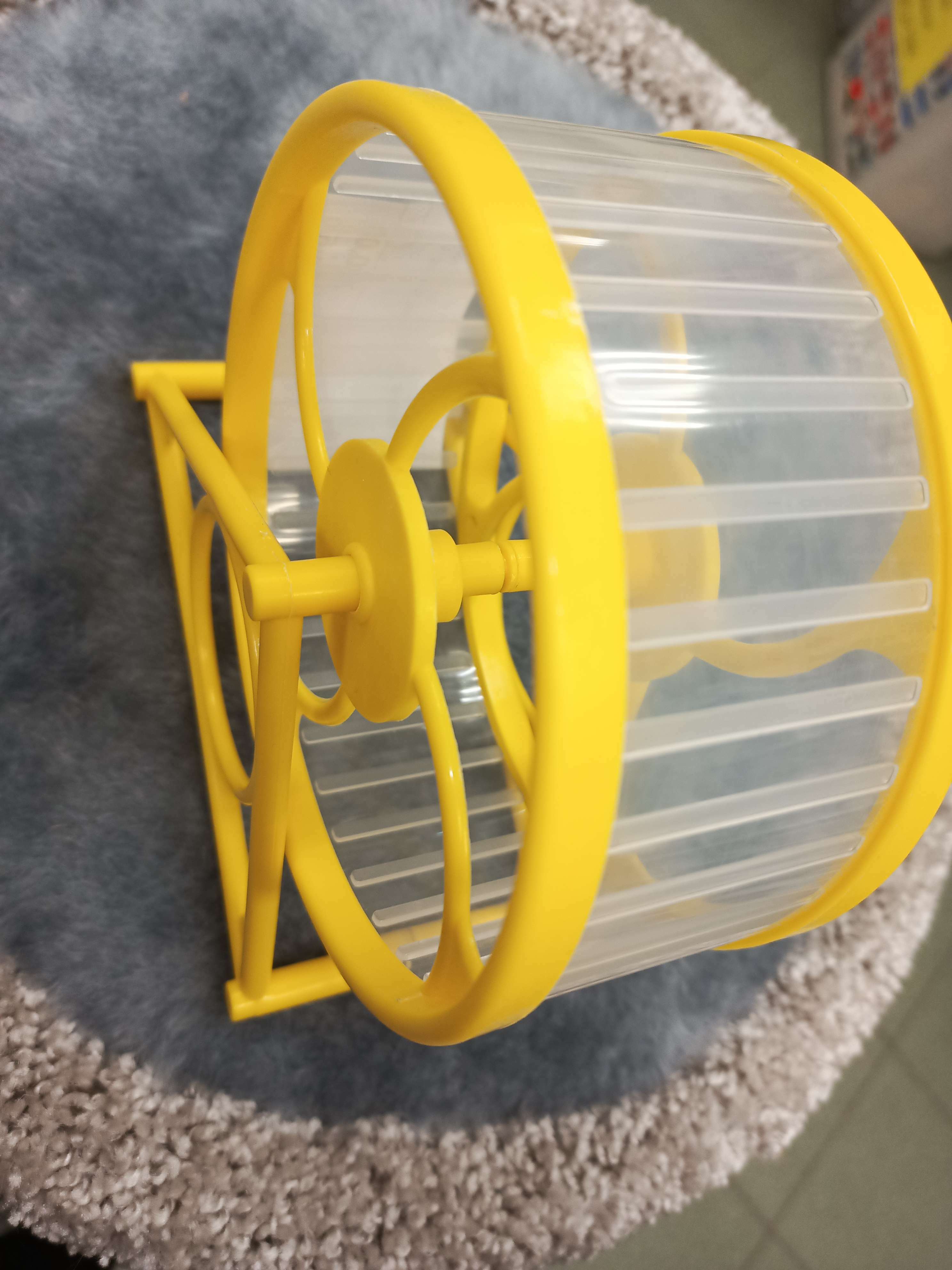 Фотография покупателя товара Колесо на подставке для грызунов, диаметр колеса 12,5 см, 14 х 3 х 9 см, голубое - Фото 2