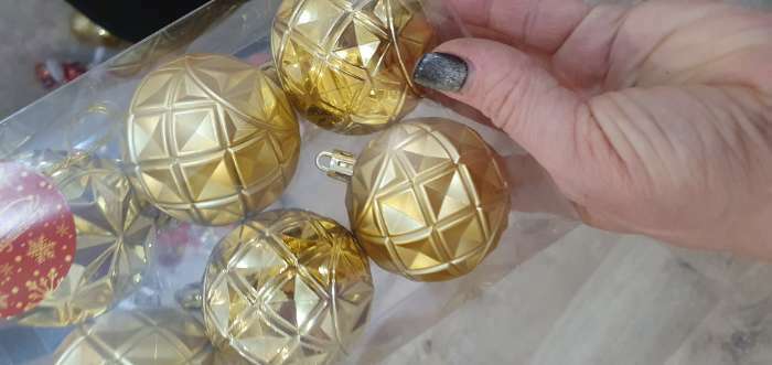 Фотография покупателя товара Ёлочные игрушки «Мидас - грани», шары новогодние, d=6 см, набор 6 шт., золото - Фото 2