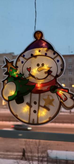 Фотография покупателя товара Светодиодная фигура на присоске «Снеговик» 19 × 22 см, пластик, батарейки АААх3 (не в комплекте), свечение тёплое белое - Фото 9