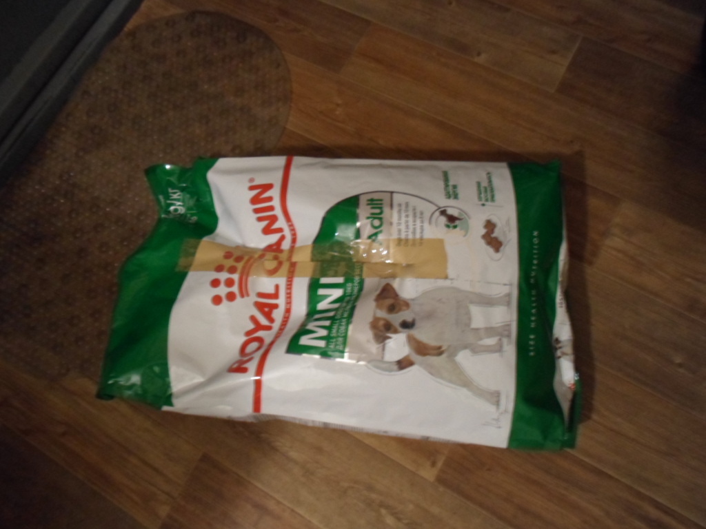 Фотография покупателя товара Сухой корм RC Mini Adult для мелких собак, 2 кг - Фото 1