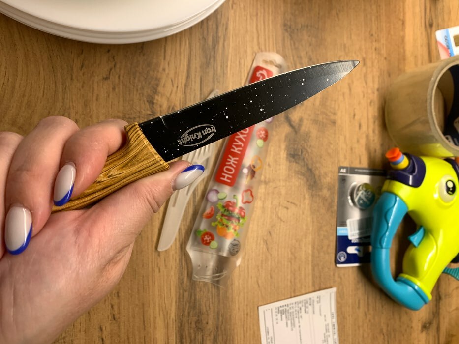 Фотография покупателя товара Нож кухонный с антиналипающим покрытием «Санктум», лезвие 12,5 см, цвет чёрно-коричневый - Фото 1