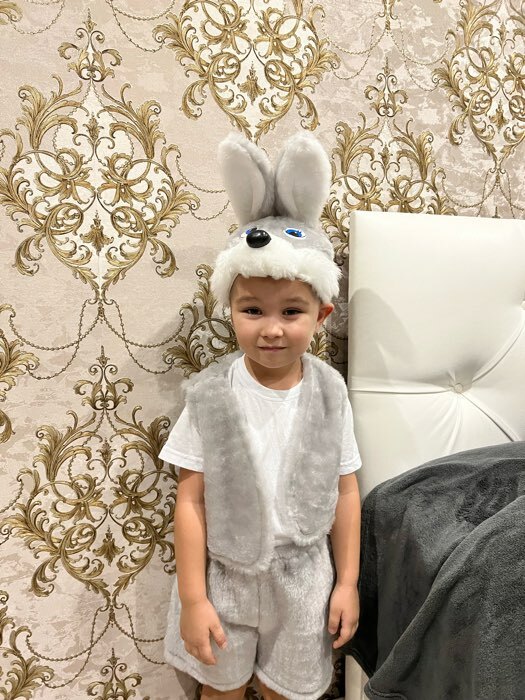 Фотография покупателя товара Карнавальный костюм «Серый заяц», мех, р. 28, рост 110 см - Фото 2