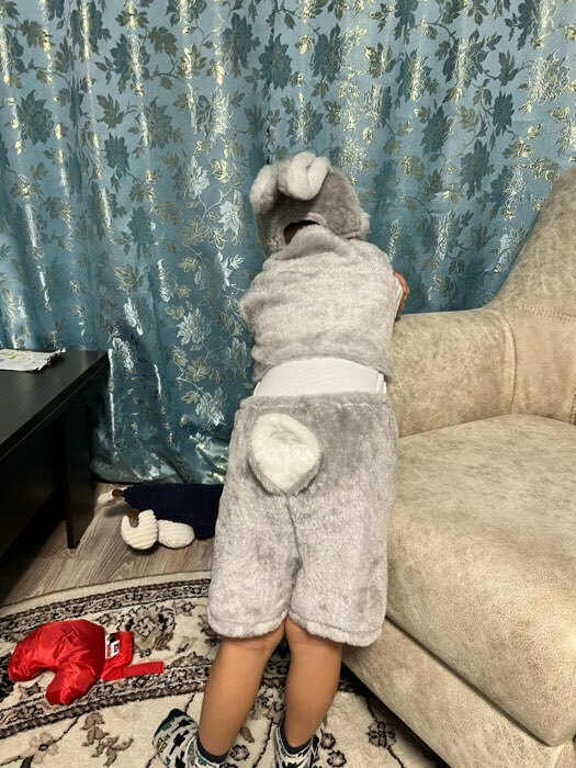 Фотография покупателя товара Карнавальный костюм «Серый заяц», мех, р. 28, рост 110 см - Фото 1