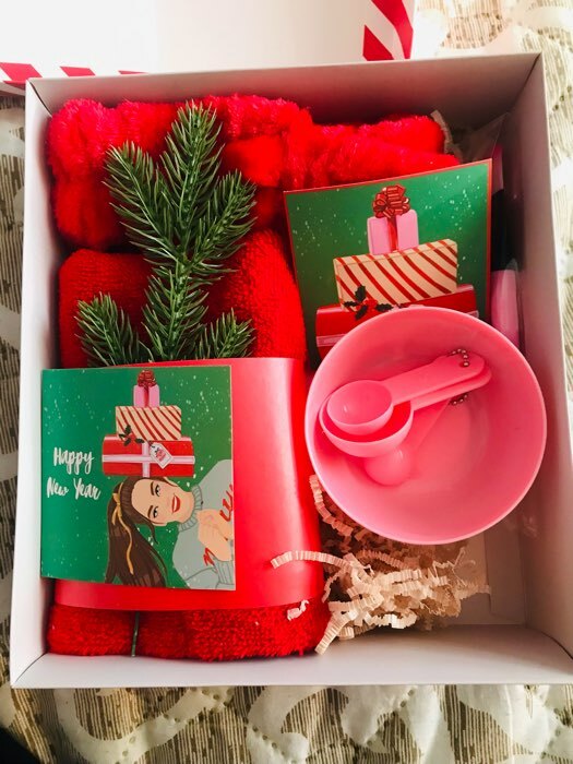 Фотография покупателя товара Новогодний подарочный набор Этель "Подарки", полотенце и аксессуары - Фото 3