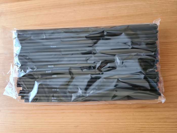 Фотография покупателя товара Трубочки одноразовые для коктейля Доляна, 0,5×21 см, 100 шт, с гофрой, цвет чёрный - Фото 2