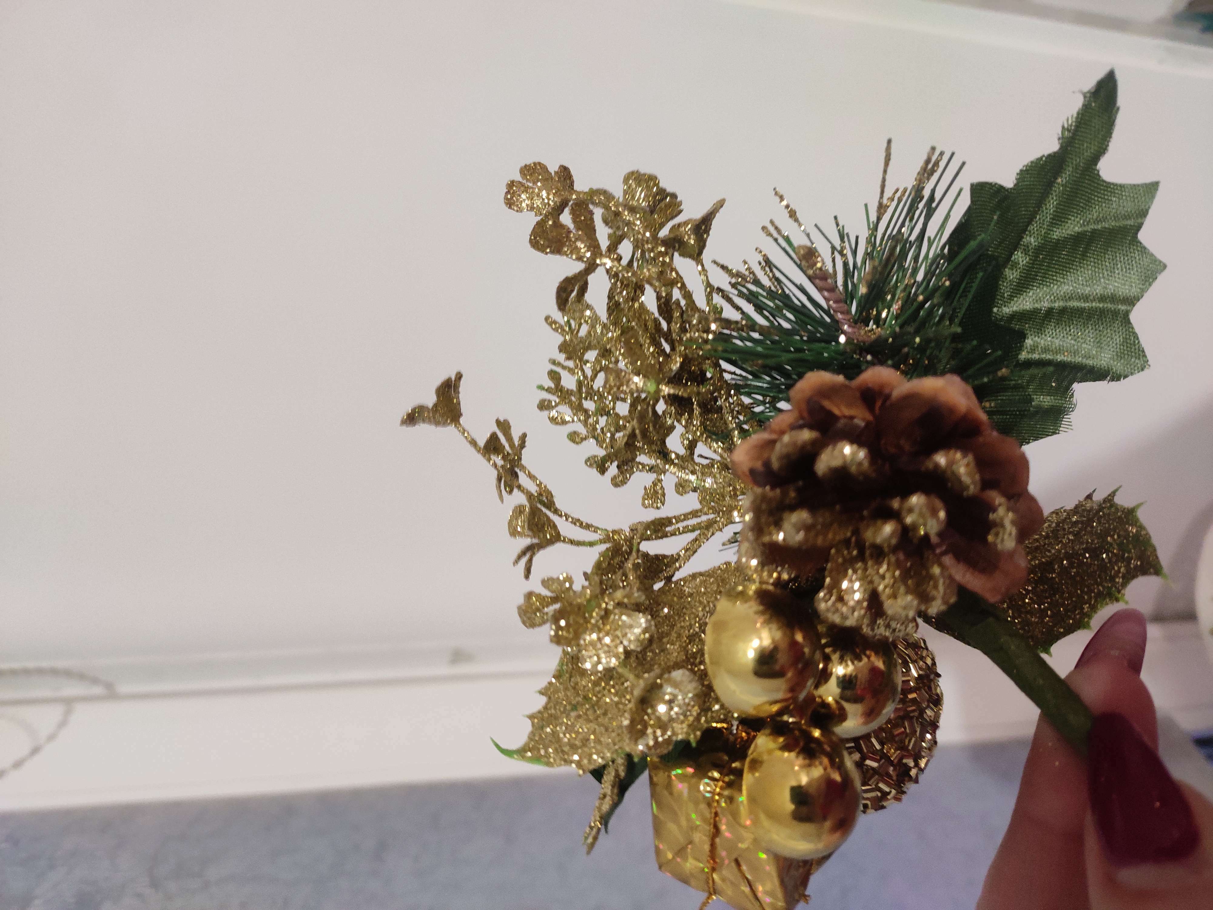 Фотография покупателя товара Декор "Зимние грезы" подарок яблоко в бисере золото, 15 см