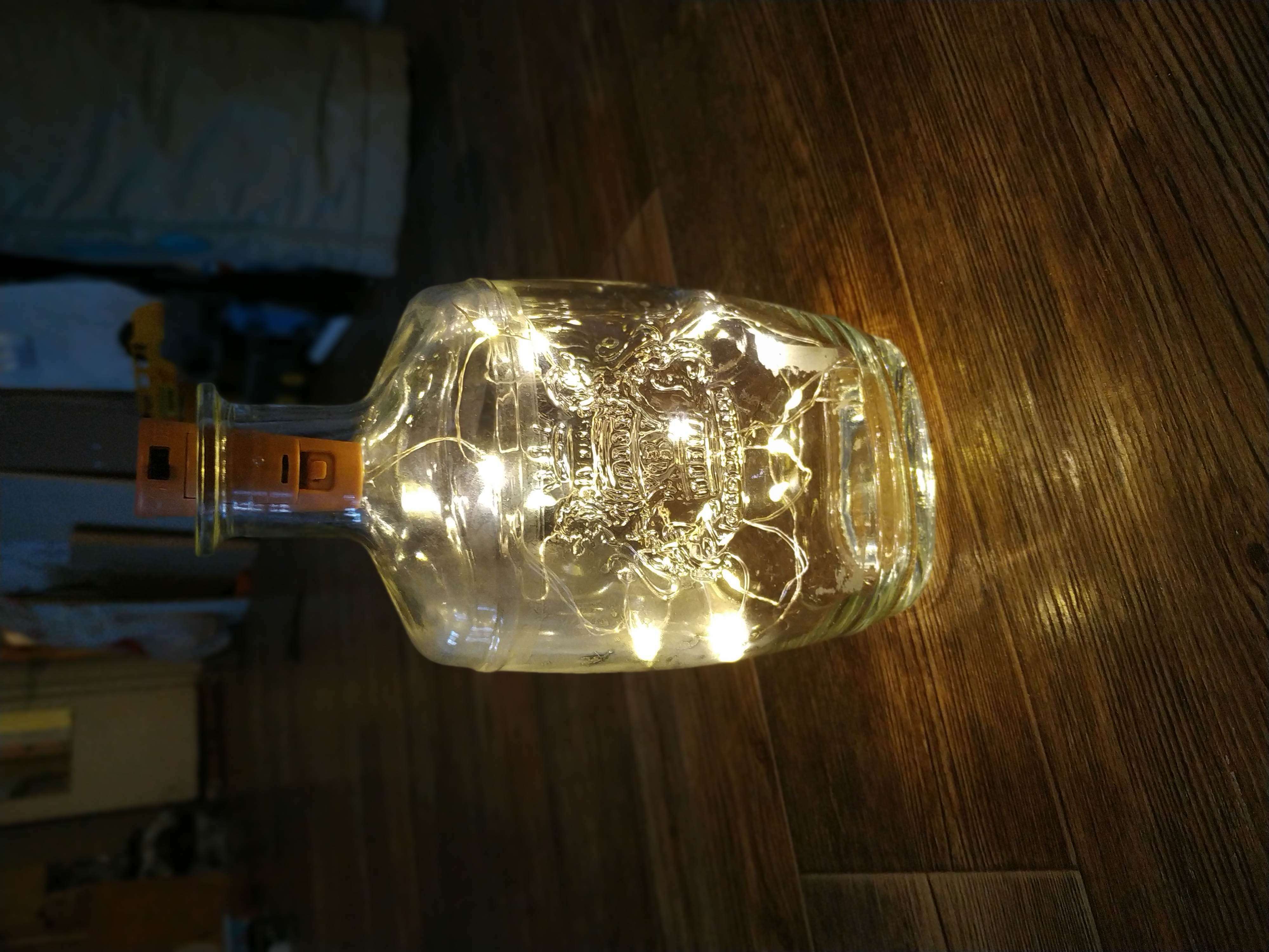 Фотография покупателя товара Гирлянда «Нить» 1 м роса с пробкой, IP20, серебристая нить, 10 LED, свечение тёплое белое, LR44х3 - Фото 43