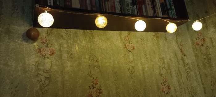 Фотография покупателя товара Гирлянда «Нить» 5 м с насадками «Клубки кремовые», IP20, прозрачная нить, 20 LED, свечение тёплое белое, 220 В - Фото 32