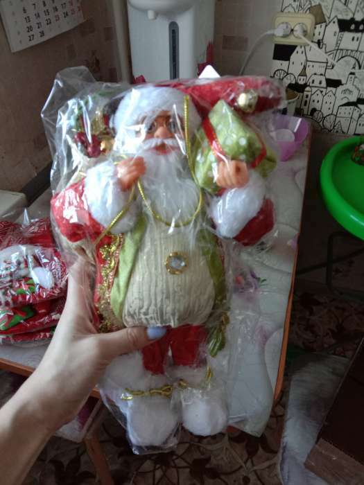 Фотография покупателя товара Дед Мороз под ёлку «Зимнее волшебство. Новогодняя игрушка в колпачке», 30 см, красно-зелёный - Фото 1