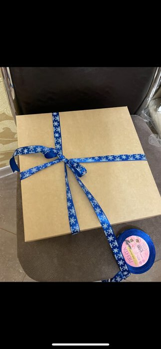 Фотография покупателя товара Коробка подарочная складная крафтовая, упаковка, 26х26х8 см - Фото 3